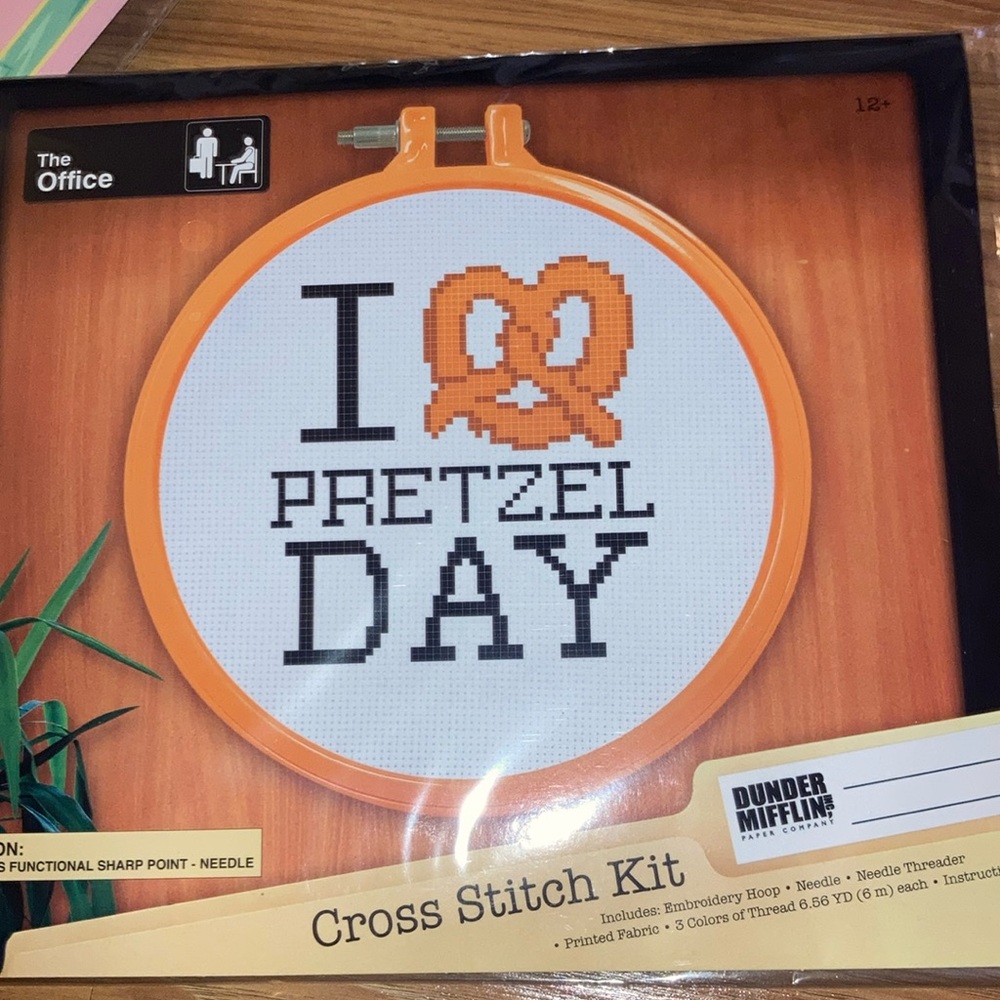 FINAL DROP 🔥 NWT The show The Office Cross Stitch Kit Christmas gift 🥨